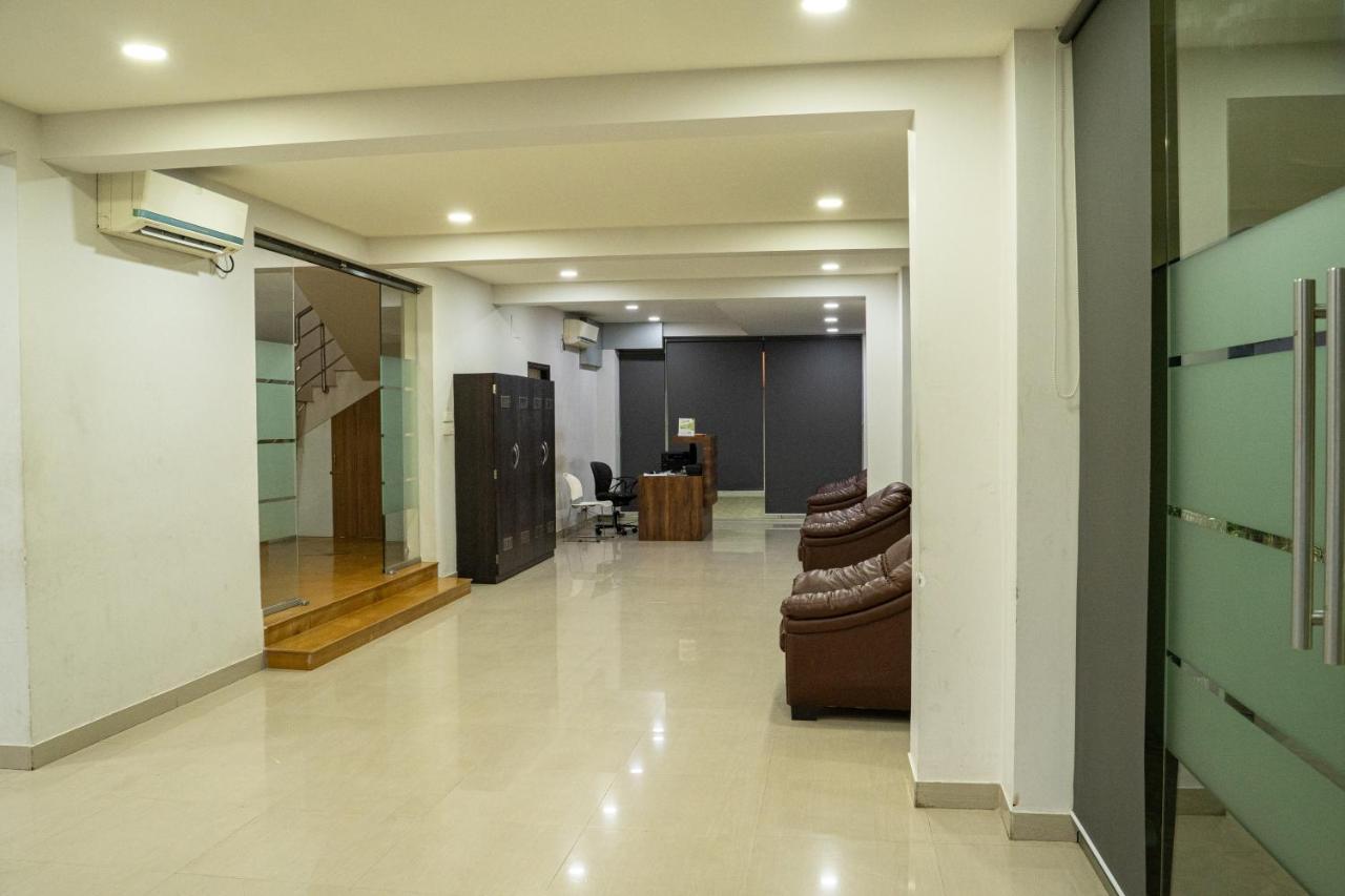 Nk7 Guest House コルカタ エクステリア 写真