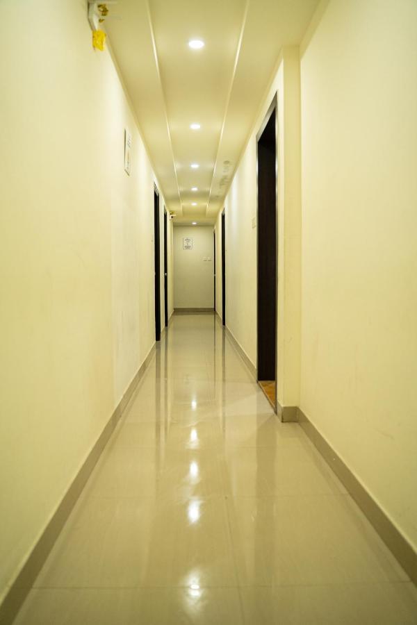 Nk7 Guest House コルカタ エクステリア 写真