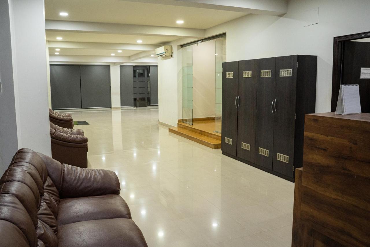 Nk7 Guest House コルカタ エクステリア 写真
