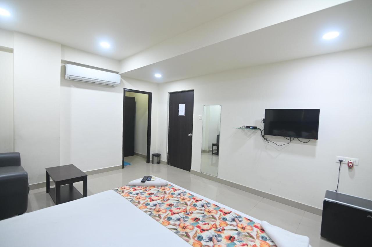 Nk7 Guest House コルカタ エクステリア 写真